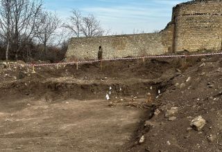 Massengrab in Karabach entdeckt (VIDEO/FOTOS)