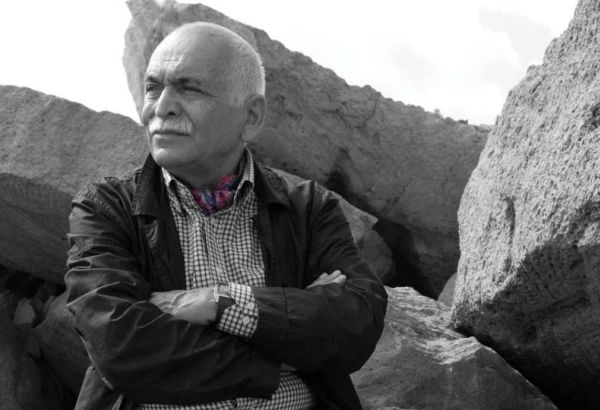 Werke des Volkskünstlers Aserbaidschans Arif Huseynov stehen zum Verkauf – FOTO